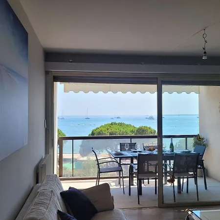 Center Bay T4 Apartment