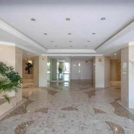 Apartment Center Bay T4 *
